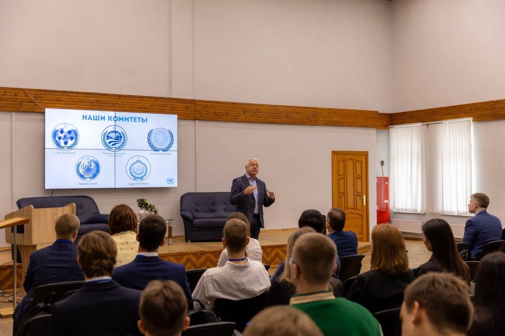 20260427 5M5A5289 Uluchsheno Um shuma