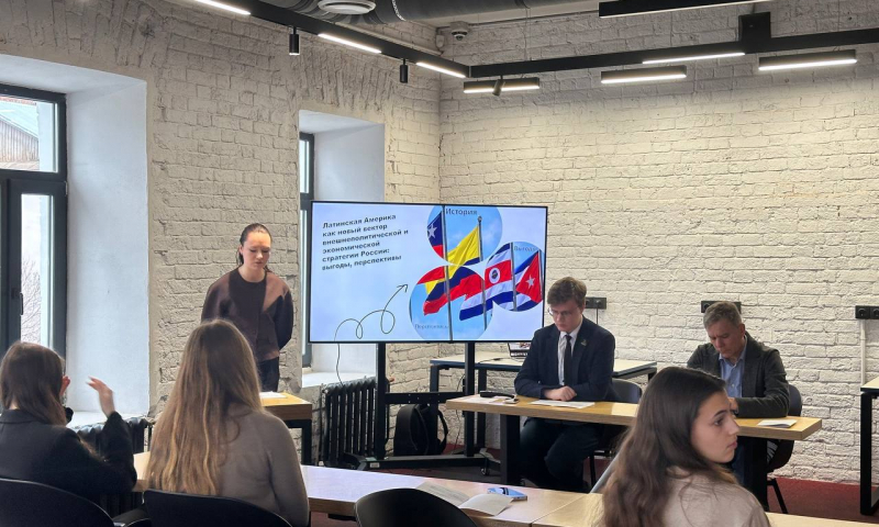 Нижегородские молодые политологи обсудили глобальные политические тренды