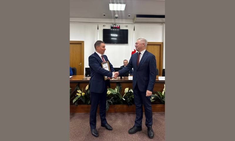 Директор ИМОМИ получил благодарственное письмо от представительства МИД РФ в Нижнем Новгороде